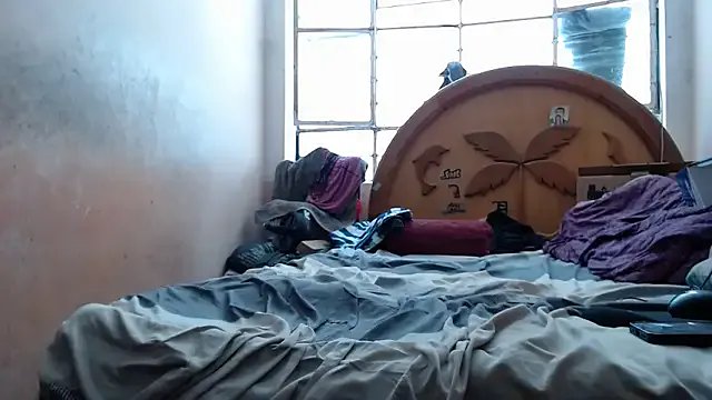 nakedlima — mostrar cabeza de pene y bolas