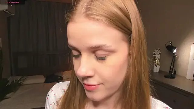 OdellaFrake on StripChat