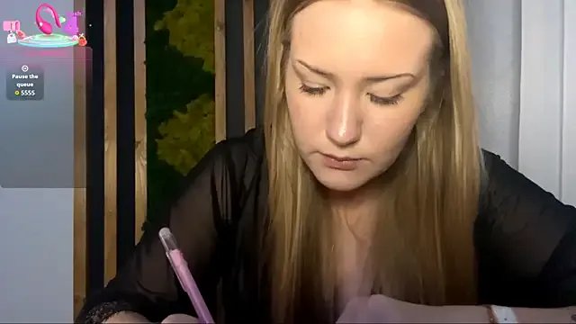 PandaFluff on StripChat