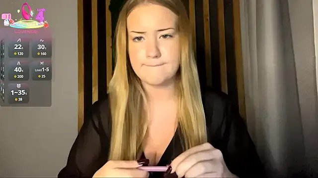 PandaFluff on StripChat