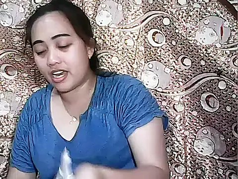 Pinay_Chubby20 on StripChat