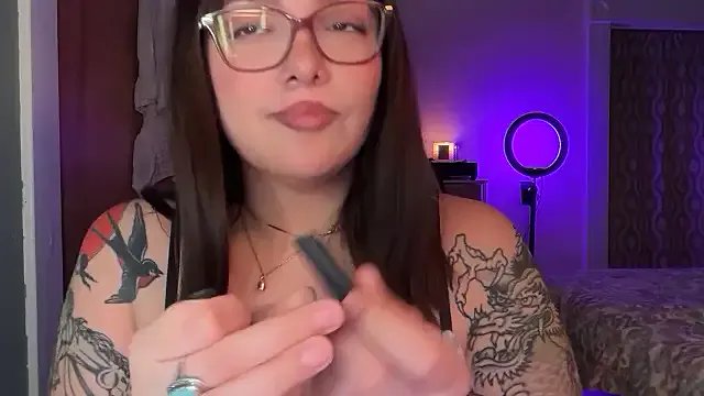 Pumpkin_bunny on StripChat