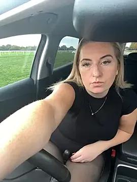 RebeccaSquirtsXXX — RIP those tights! Show pussy