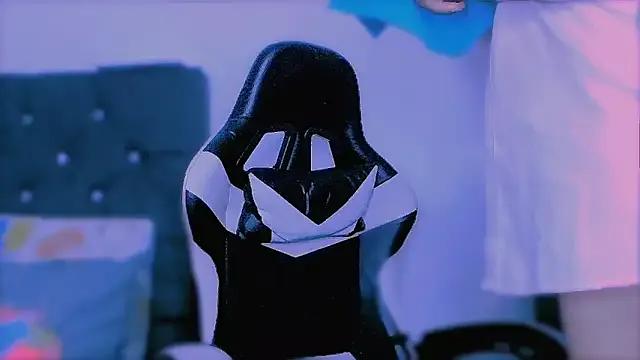 roouse_Pregnant — Fountain Squirt 