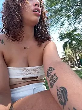 roxyrougee on StripChat