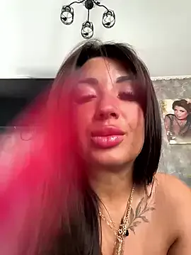 RuslanaXX on StripChat