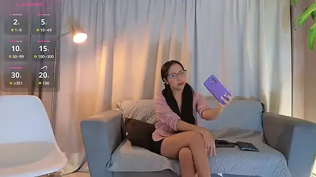 Saly_Moon1 on StripChat