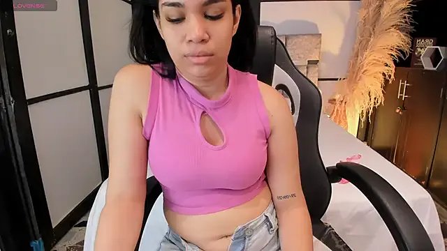 SamaraAnders_ on StripChat 