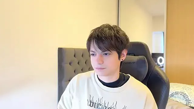 SasukeUhchiaa on StripChat