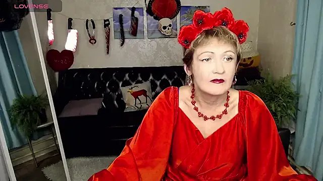 SexyGrandma_ on StripChat