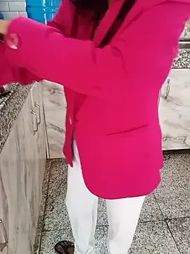 Shanu_Shah on StripChat