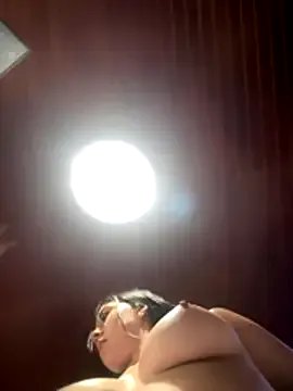 Sofia_Collins- on StripChat