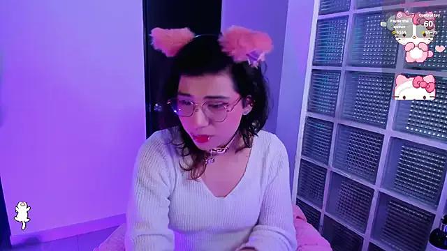 Sweet-SharoKitty on StripChat 