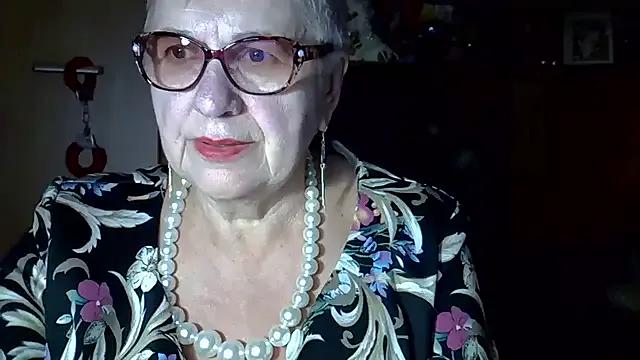 SweetCherry27 on StripChat 