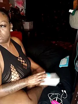 Thickkemzz41 — Freechat on StripChat