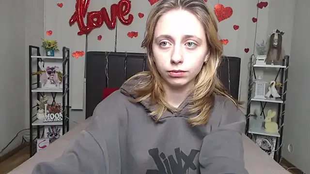 TracyLll on StripChat