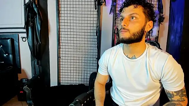 Twisted_Fantasy on StripChat