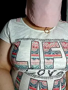 Umm_shambo on StripChat