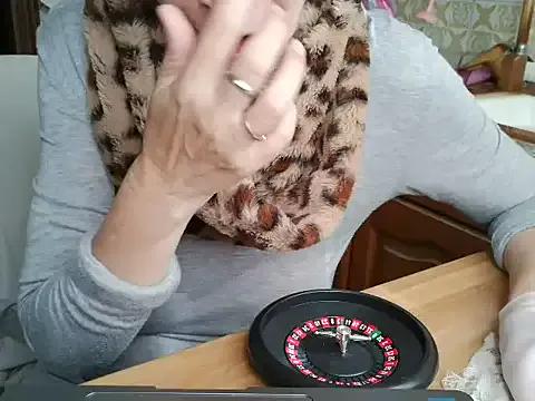 VeneRed on StripChat 