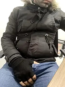 Yaman_33 on StripChat