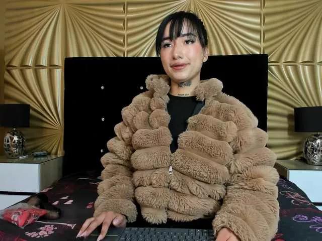 emmily-keller from BongaCams