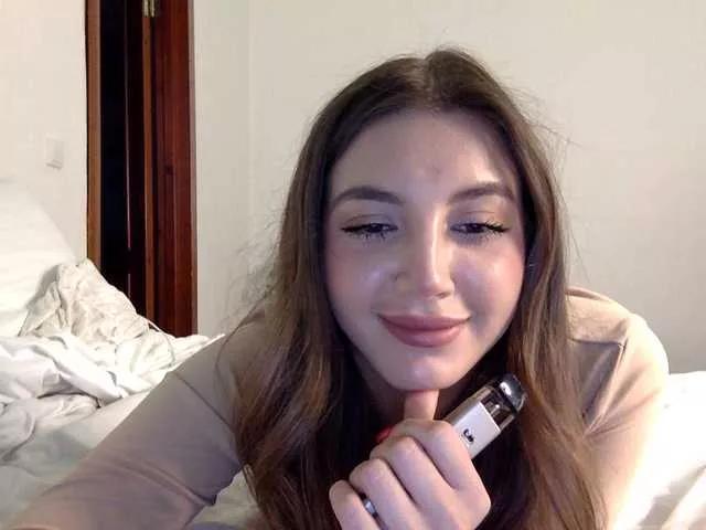 Evelonelfi from BongaCams