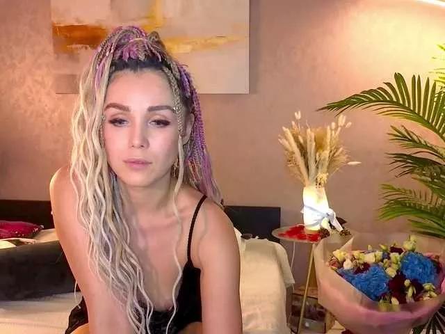 MiamiMur from BongaCams