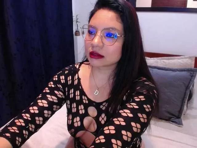 samaantha from BongaCams