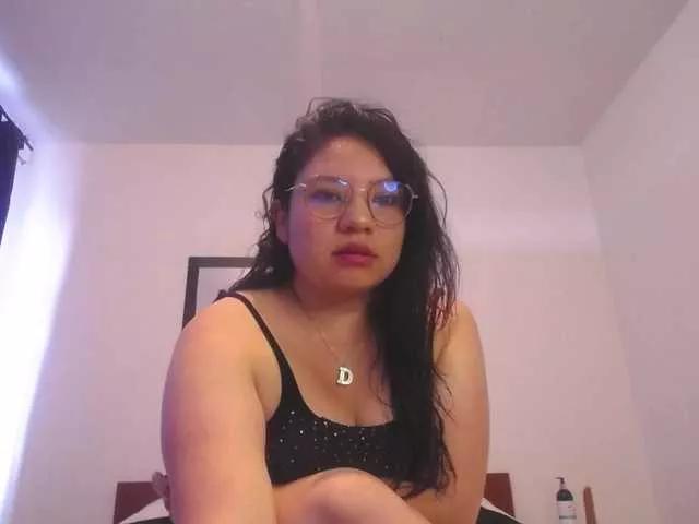 samaantha from BongaCams
