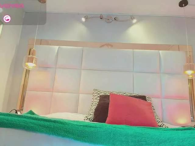 Scarlett-Lane from BongaCams