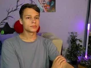 ad-am-art from CamSoda
