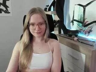 nancystar from CamSoda