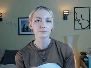 petrafrake from CamSoda