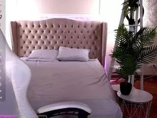 zarareign from CamSoda