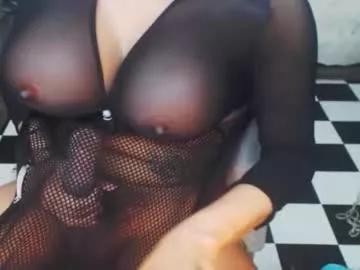 11inchesselfsuckerxx from Chaturbate