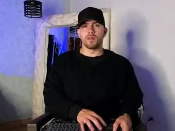 ades_lowe from Chaturbate