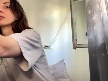 Naked Room aevra 