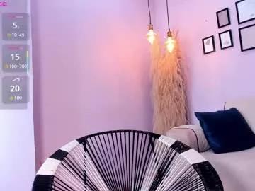 alana__rossetti from Chaturbate