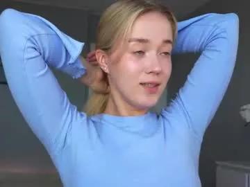 aluntick from Chaturbate