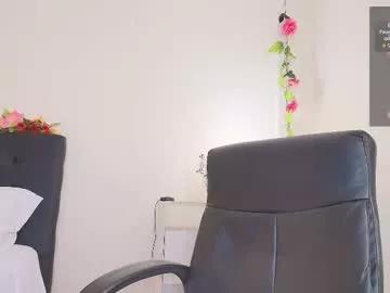 Naked Room amabella_w 