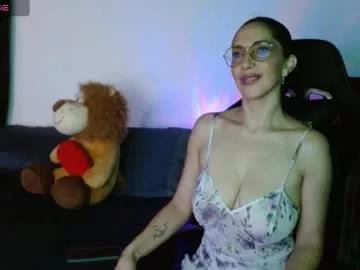 amber_cute24 from Chaturbate