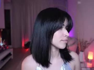 anniehillofficial_ from Chaturbate