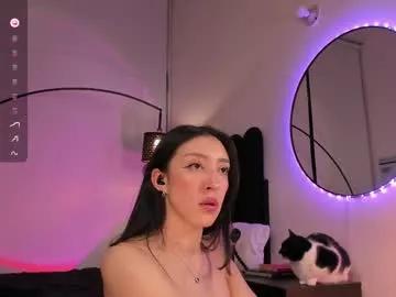 ariana_fitl from Chaturbate