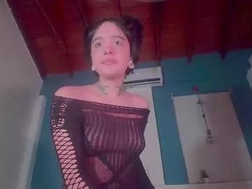 ariana_whitee from Chaturbate