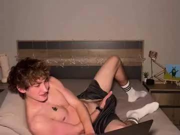 Naked Room aronyou_win 