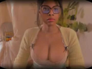 bellablakes18 from Chaturbate