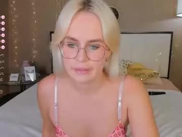 bellatip from Chaturbate
