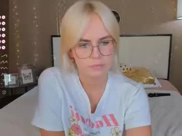 bellatip from Chaturbate