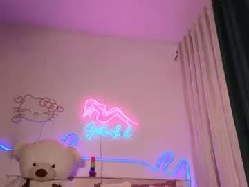 bubblous20 from Chaturbate
