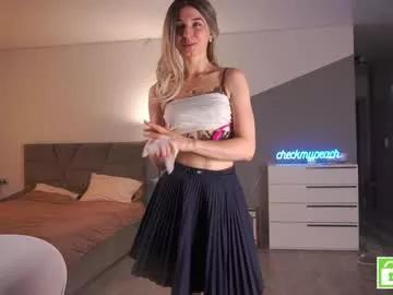checkmypeach from Chaturbate